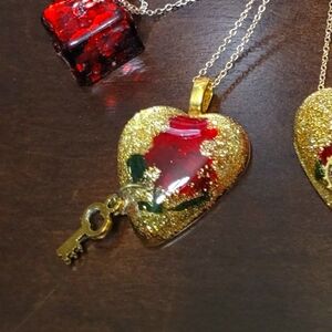 Valentine's Day Red Heart Rose & Red Swarovski Crystal Golden Resin Necklace NWT